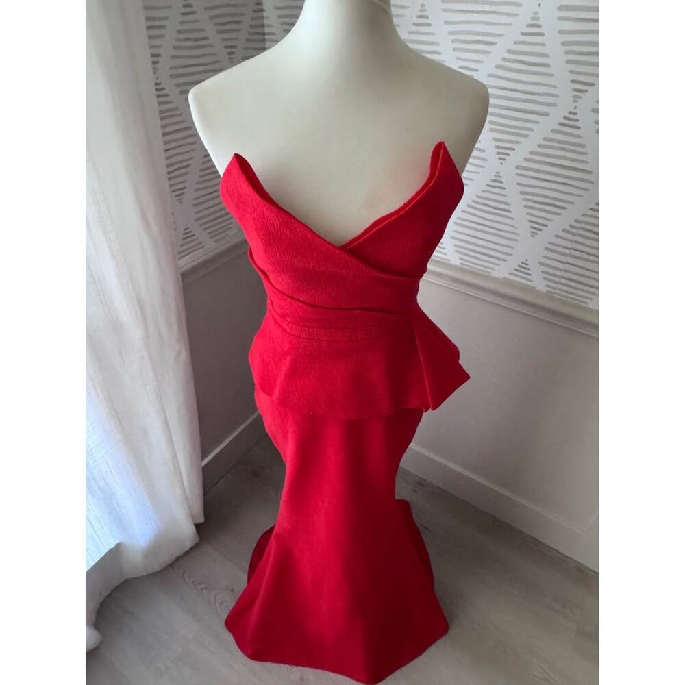 BCBGMaxAzria Women’s Size 4 Gracie Red Strapless Peplum Red Formal Gown Dress - Picture 3 of 10